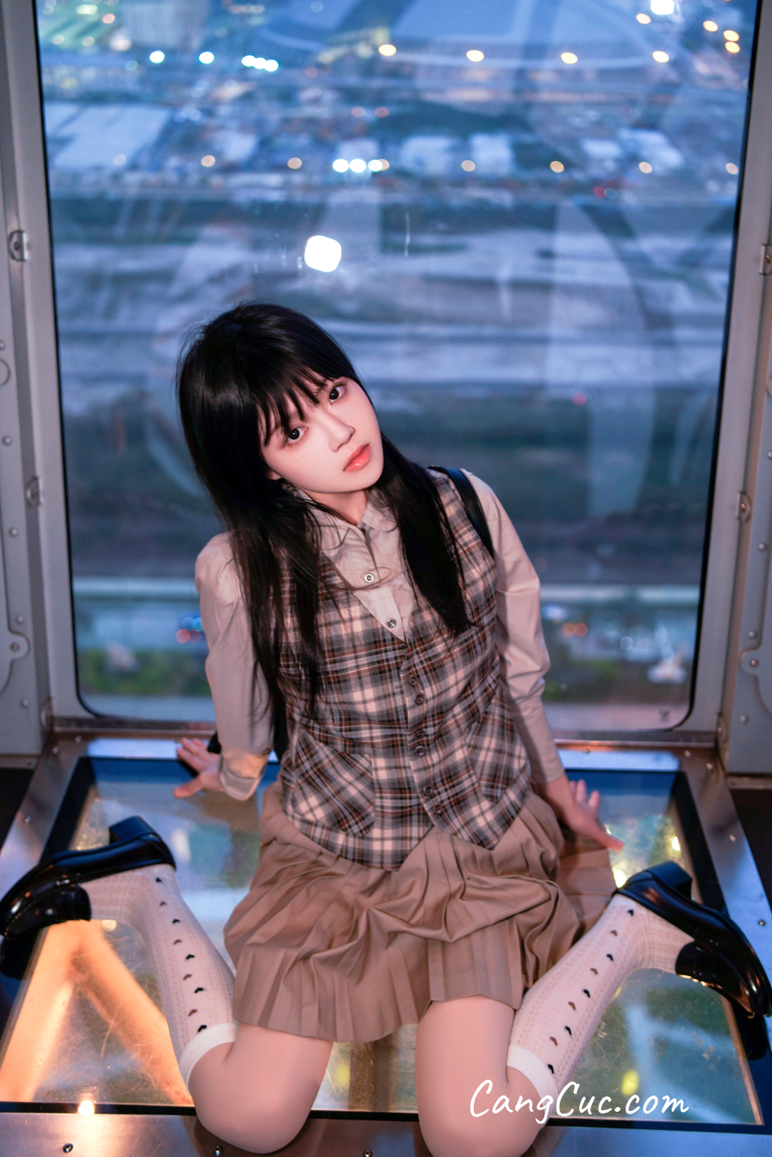 Coser@桜桃喵 - 制服摩天轮